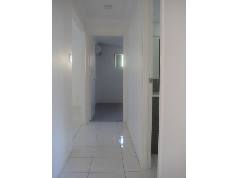 15 / 5 Cotterell Street, Kallangur QLD 4503