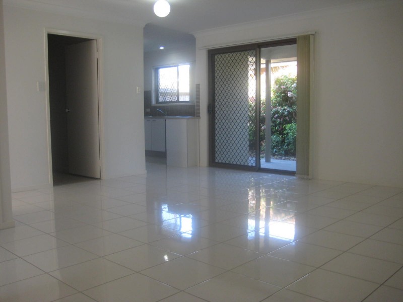 15 / 5 Cotterell Street, Kallangur QLD 4503