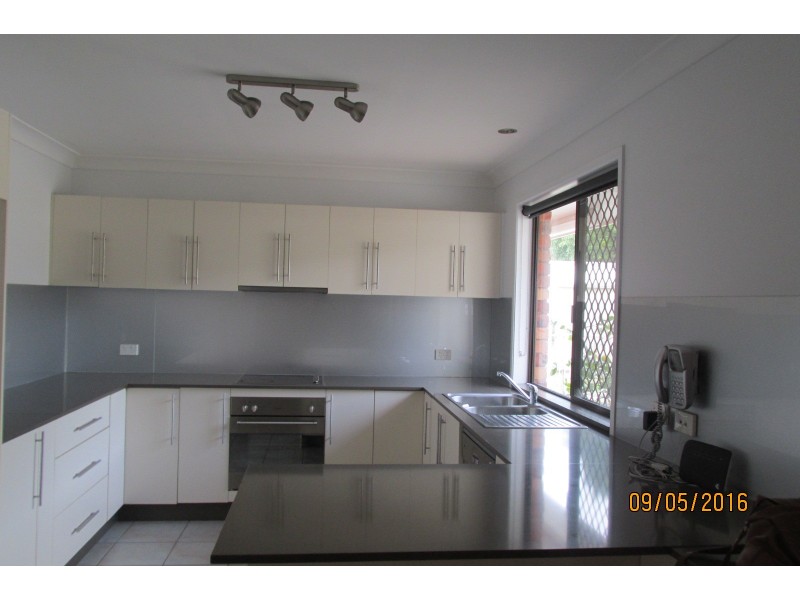 1 Palmwood Court, Burleigh Waters QLD 4220