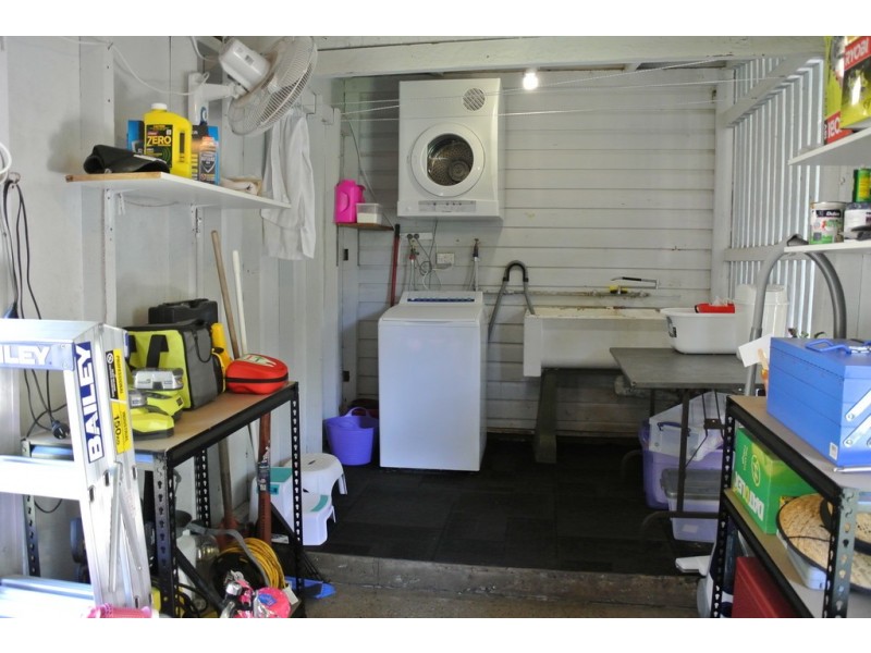 9 Canterbury Street, Mount Gravatt East QLD 4122