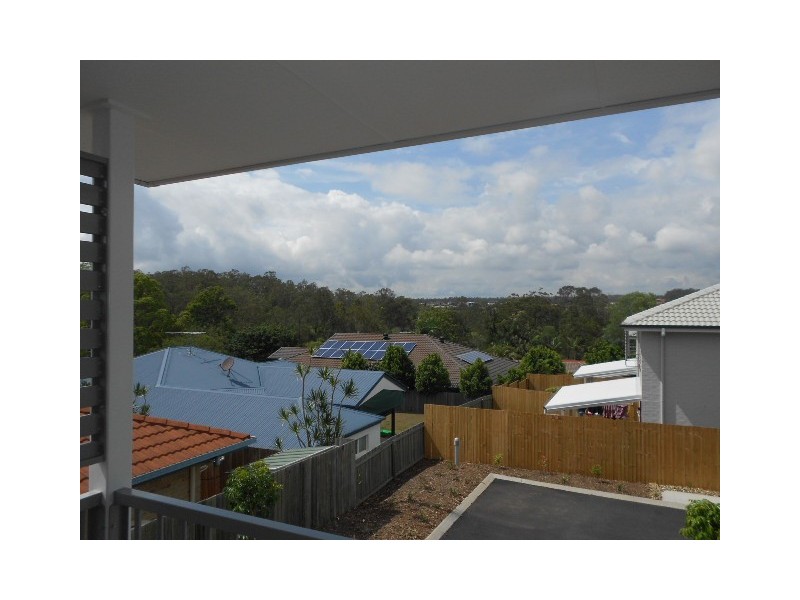 31/1 gumview street, Albany Creek QLD 4035