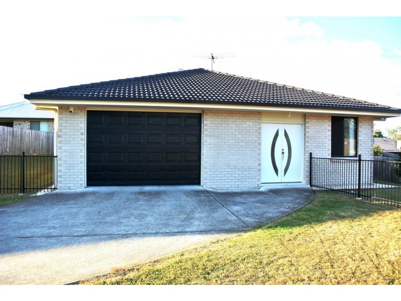 17 Foreman Court, Collingwood Park QLD 4301