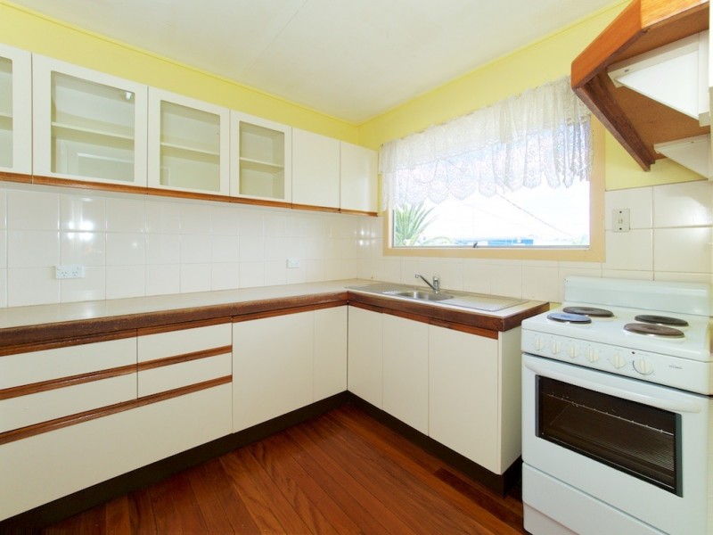 215 Wishart, Wishart QLD 4122