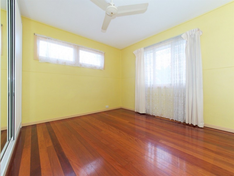 215 Wishart, Wishart QLD 4122