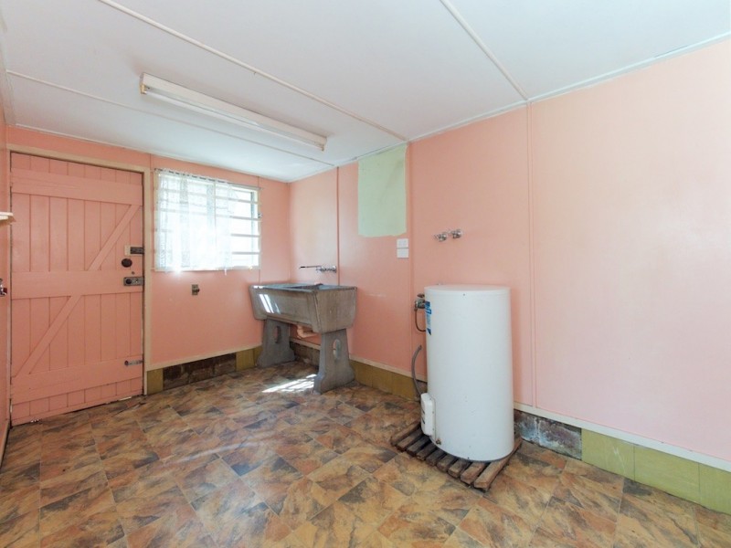 215 Wishart, Wishart QLD 4122