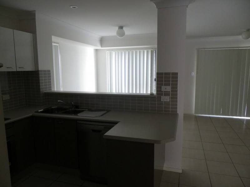 YX/99 Peverell Street, Hillcrest QLD 4118