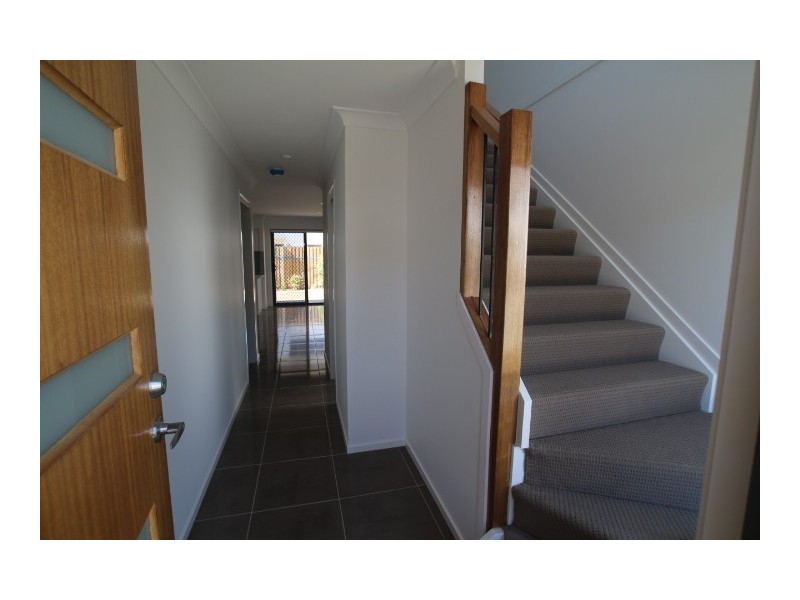 42 Grahams Rd, Strathpine QLD 4500