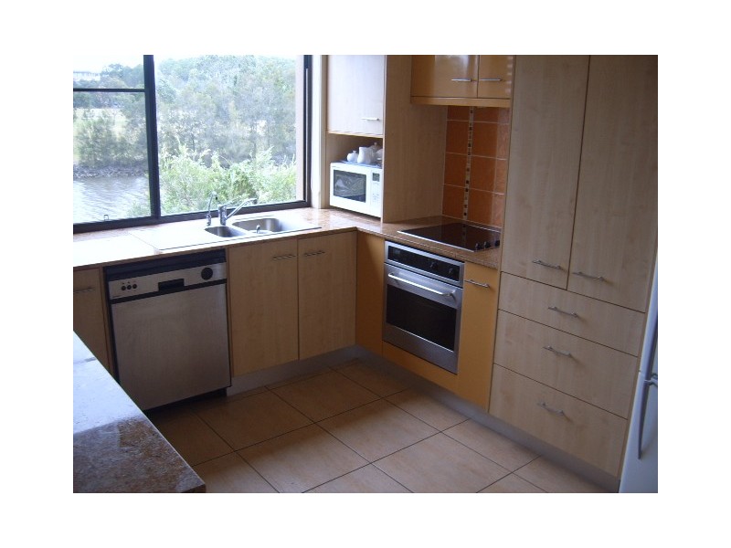 2A/4 University Drive, Robina QLD 4226