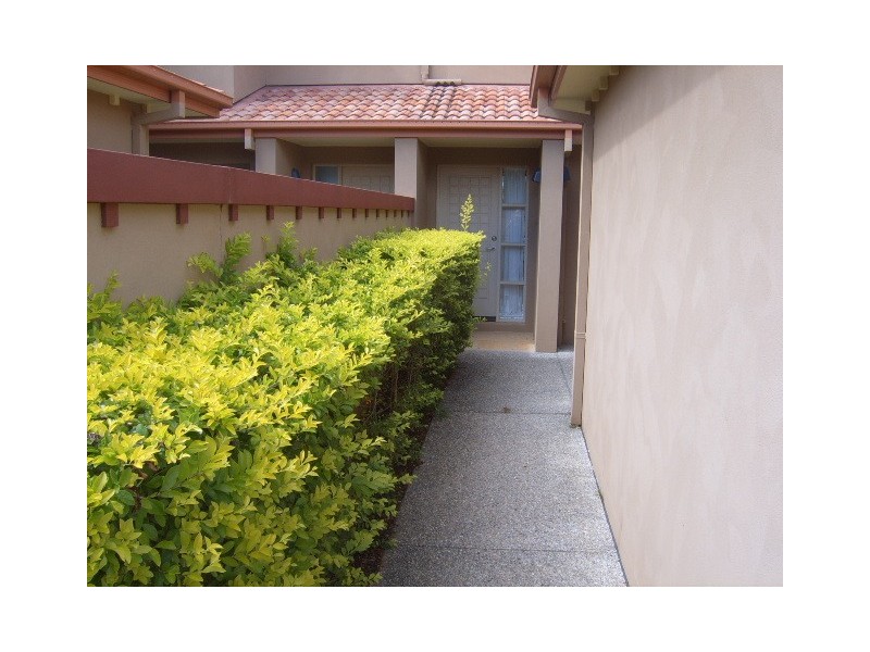 2A/4 University Drive, Robina QLD 4226