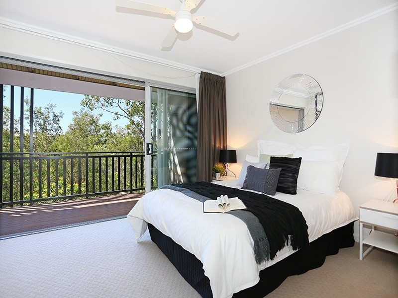 18/123 Barrack Road, Cannon Hill QLD 4170