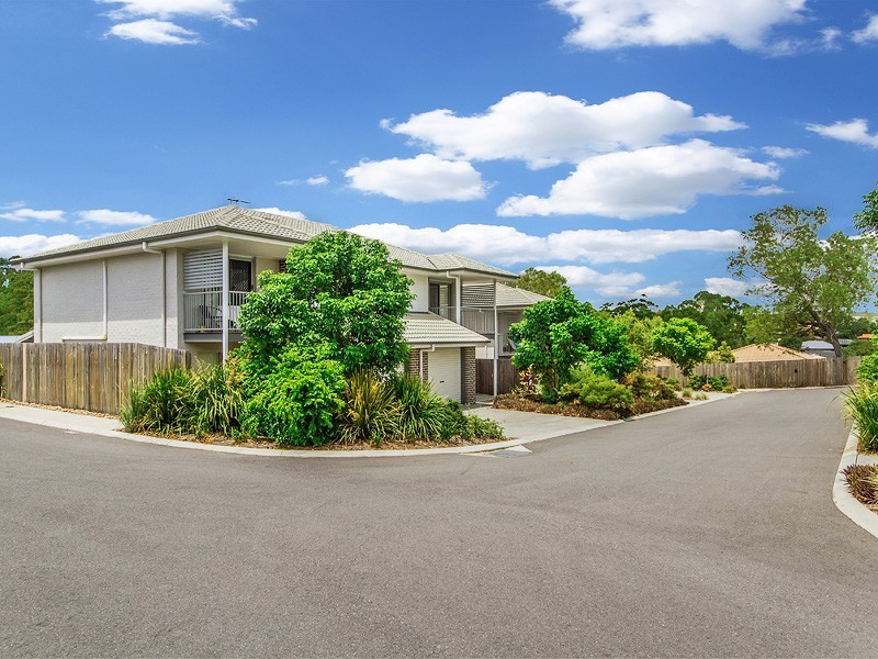 22/1 Gumview St, Albany Creek QLD 4035