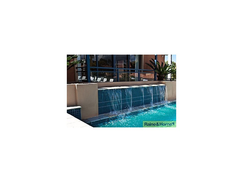 35E/4 University Drive, Robina QLD 4226