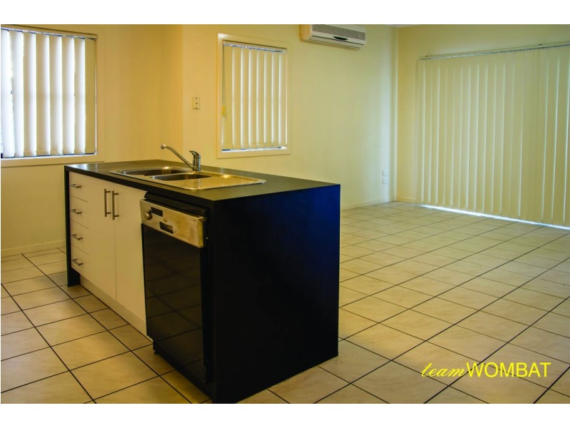 77 Depper Street, St Lucia QLD 4067