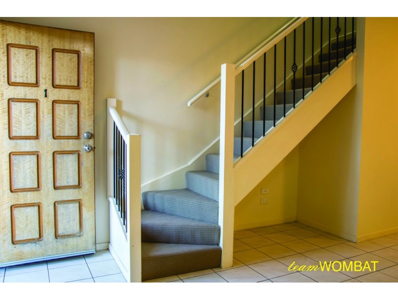 77 Depper Street, St Lucia QLD 4067