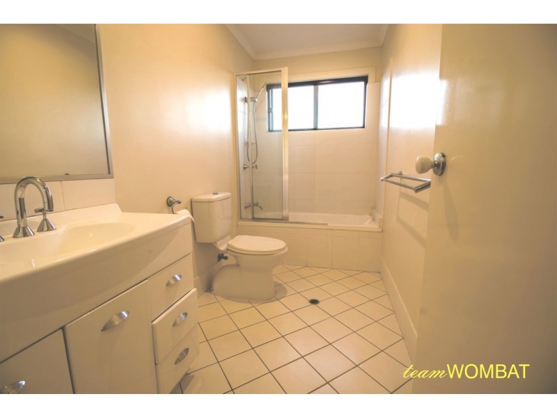 77 Depper Street, St Lucia QLD 4067