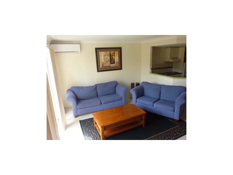 20 / 75 Brown, Labrador QLD 4215