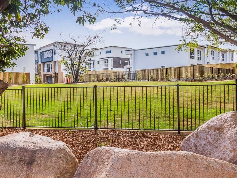 77/400 TINGAL Rd, Wynnum QLD 4178