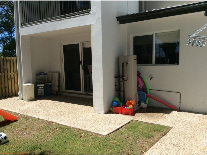 77/400 TINGAL Rd, Wynnum QLD 4178