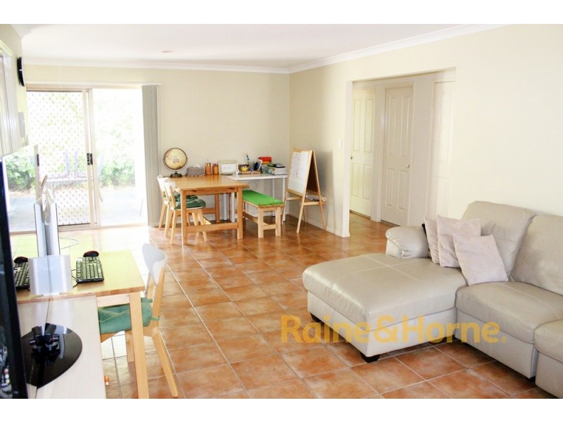 25 Buckingham Place, Eight Mile Plains QLD 4113