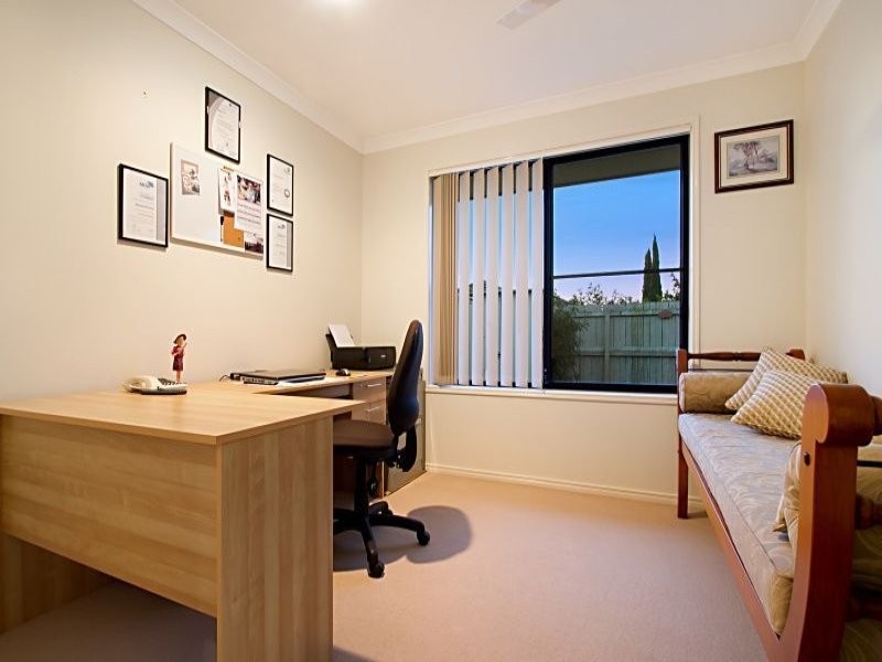 6 Crane Street, North Lakes QLD 4509