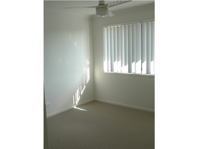 16 / 20 CLAUDIA ST, Burpengary QLD 4505