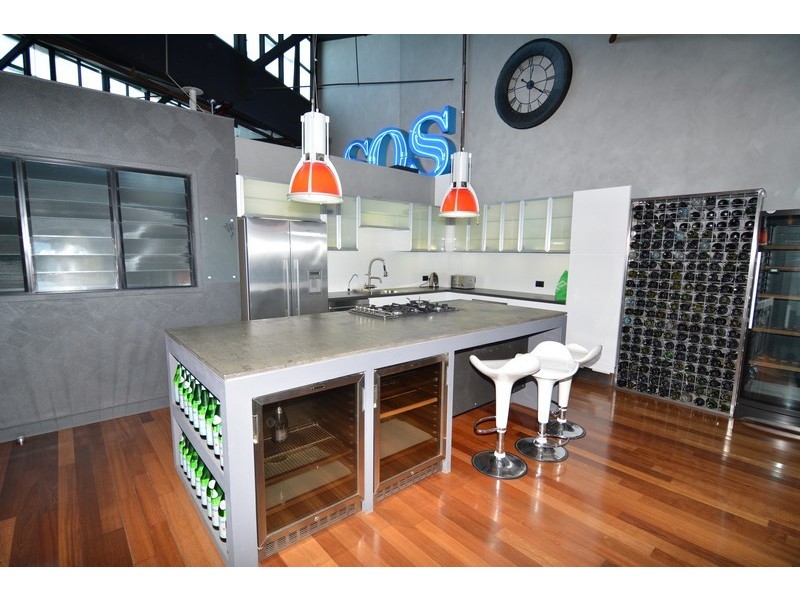 54-N Vernon Tce, Teneriffe QLD 4005