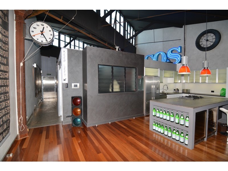 54-N Vernon Tce, Teneriffe QLD 4005