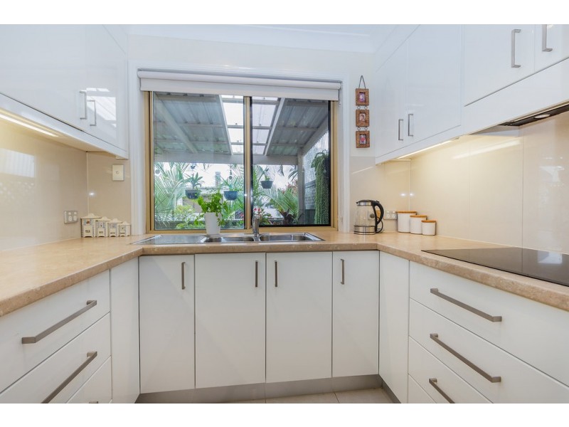 118 Highfield Drive, Merrimac QLD 4226