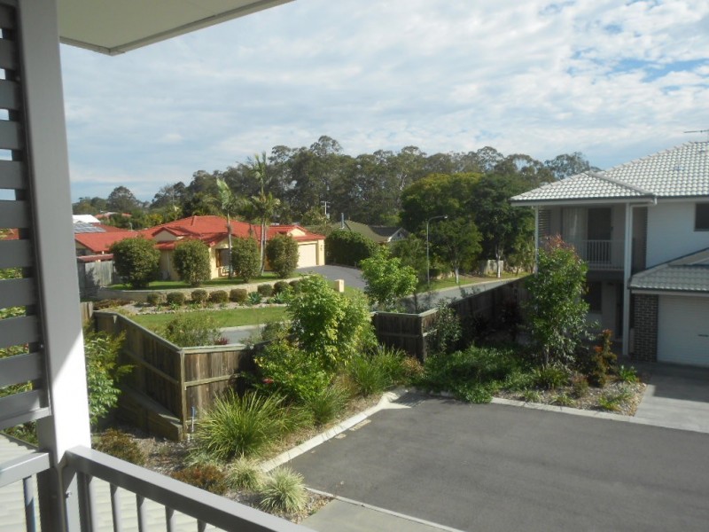 1 Gumview Street, Albany Creek QLD 4035