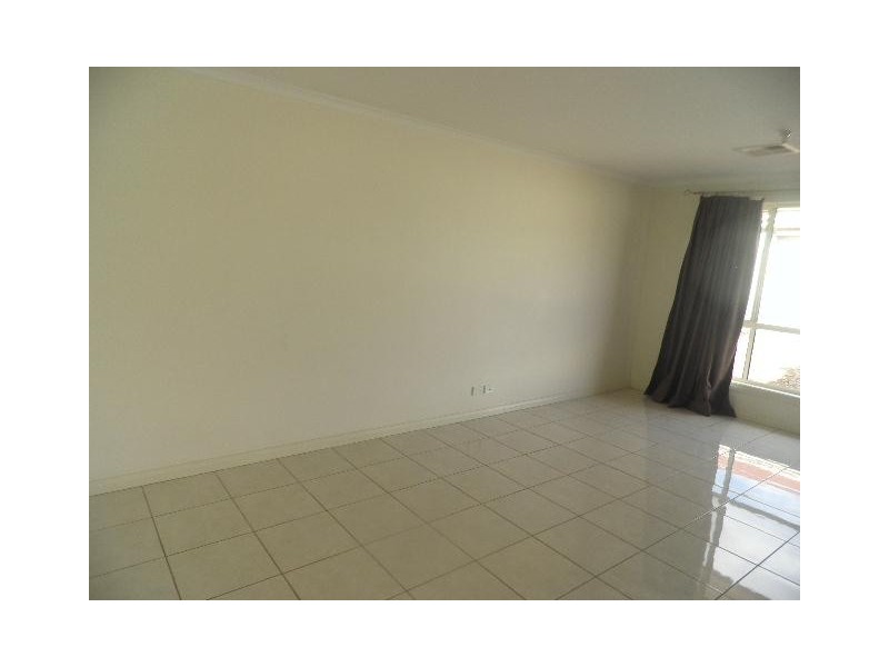 37 Strathaird Boulevard, Smithfield SA 5114