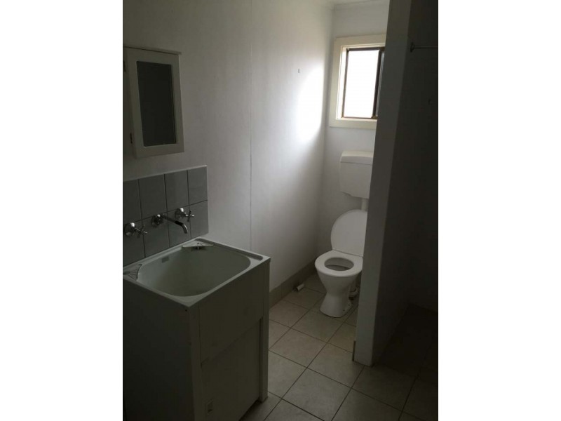 Unit 2 / 108 Trow Place, Coober Pedy SA 5723