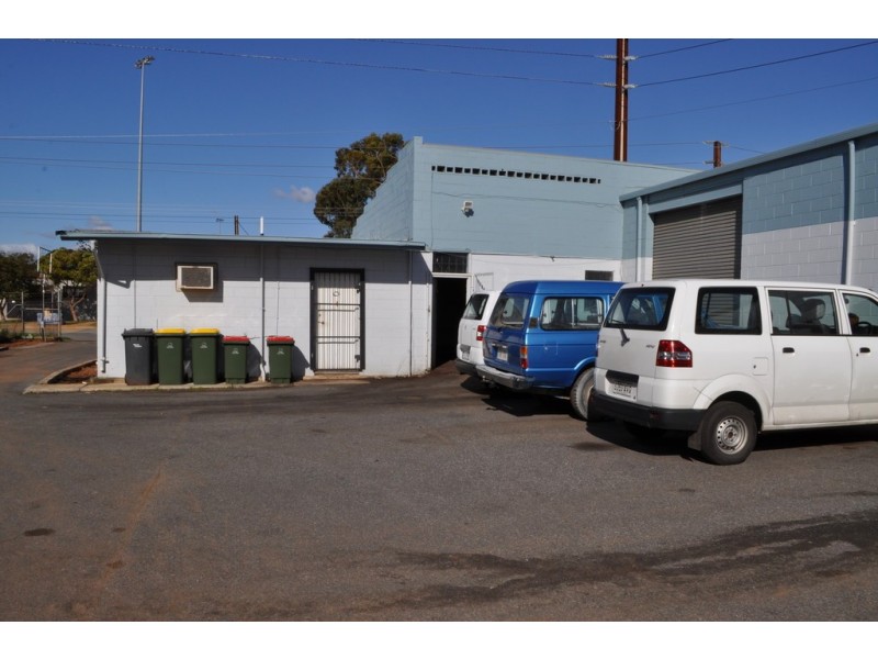 8,3/6 Trimmer Road, Elizabeth South SA 5112