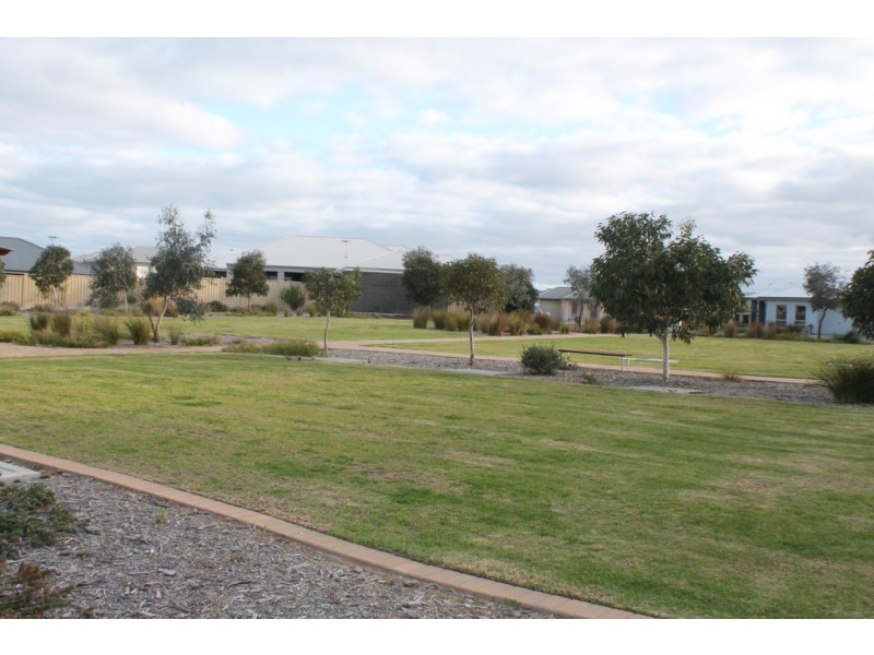 18 Huron Lane, Seaford Meadows SA 5169