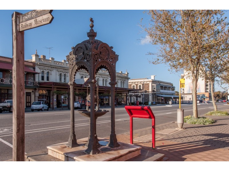 8 Butler Street, Port Adelaide SA 5015