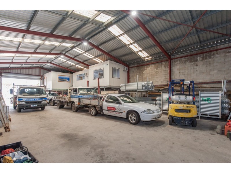 12 Frost Road, Salisbury SA 5108