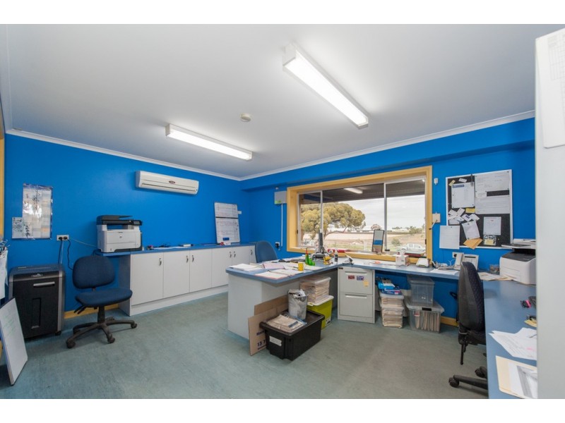 12 Frost Road, Salisbury SA 5108