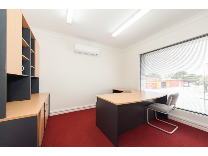 11 Sturt Road, Brighton SA 5048