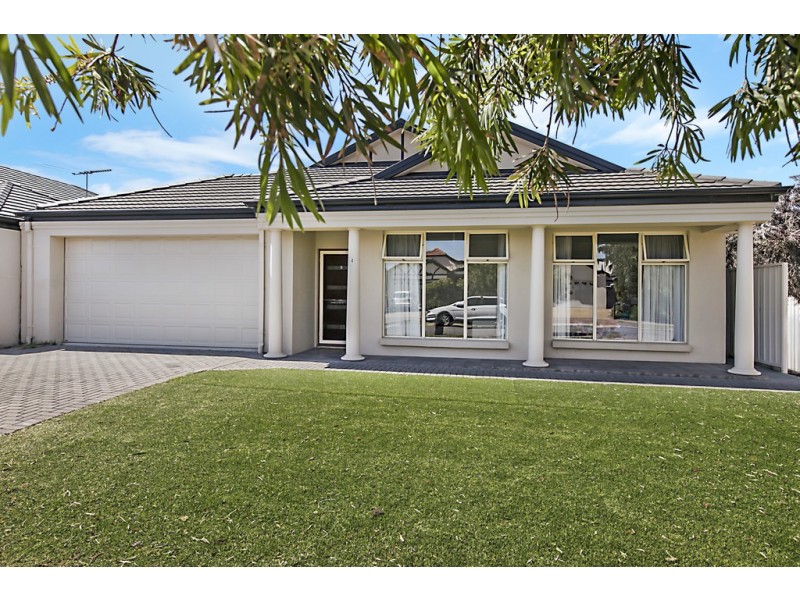 4 Carnarvon Avenue, Glenelg North SA 5045