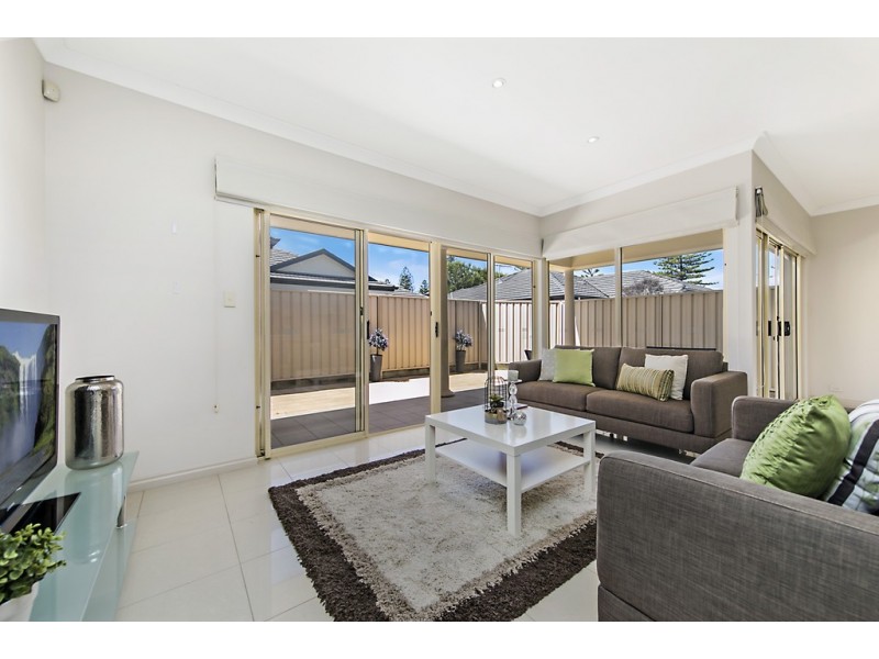 4 Carnarvon Avenue, Glenelg North SA 5045