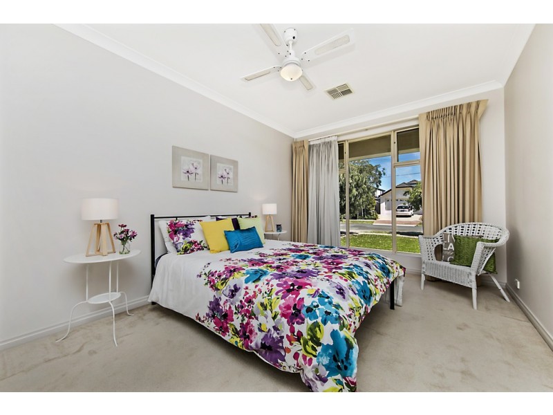 4 Carnarvon Avenue, Glenelg North SA 5045