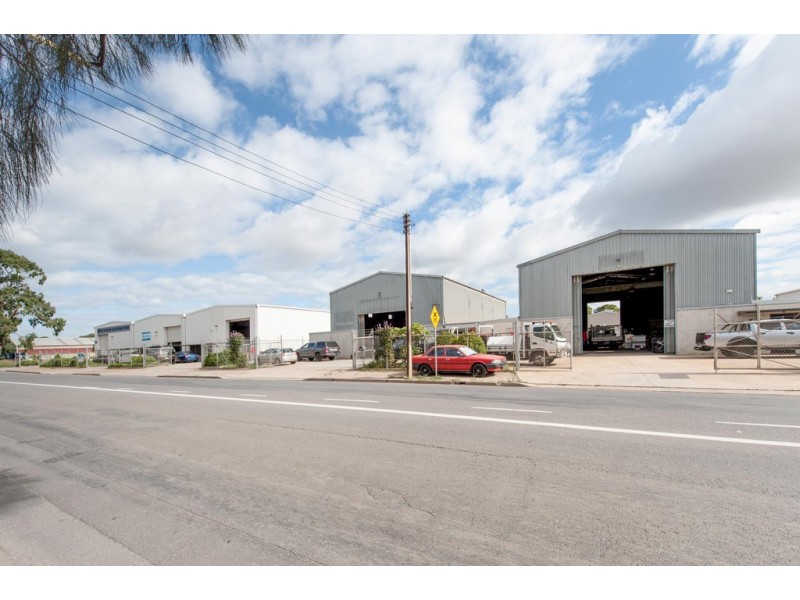 102 Cormack Road, Wingfield SA 5013