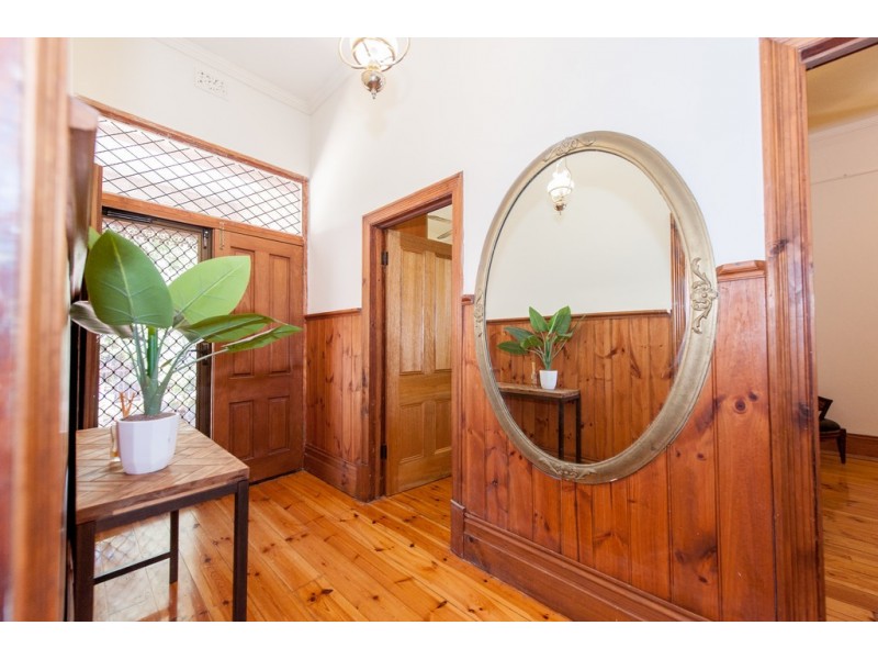 11 Airlie Avenue, Prospect SA 5082