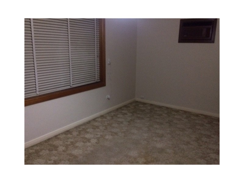 3 Ifould rd, Elizabeth Park SA 5113