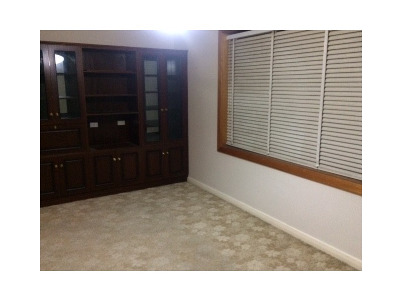 3 Ifould rd, Elizabeth Park SA 5113