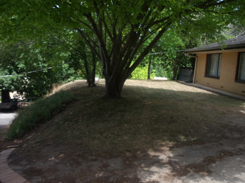 2 Avenue Road, Stirling SA 5152