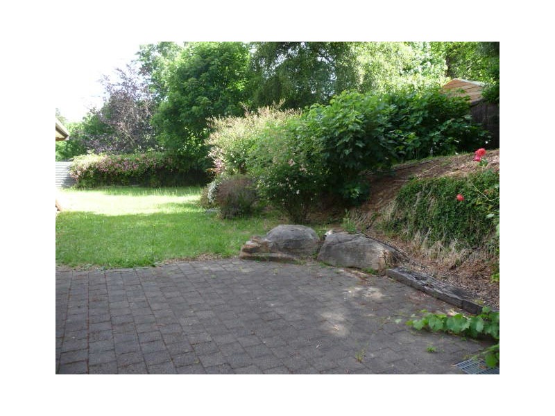 2 Avenue Road, Stirling SA 5152