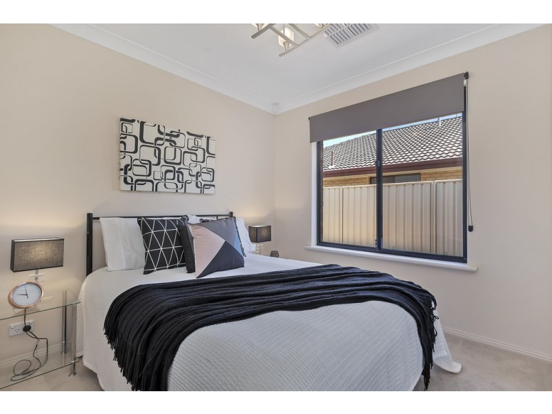 18 Amberwell Tce, Burton SA 5110
