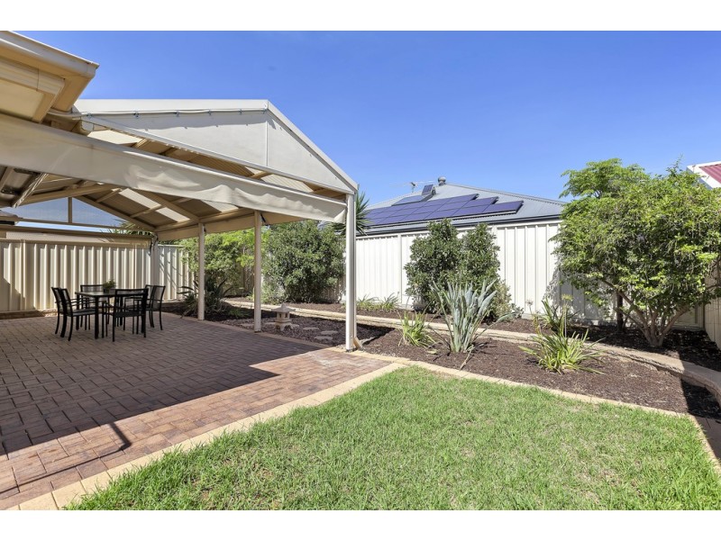 18 Amberwell Tce, Burton SA 5110