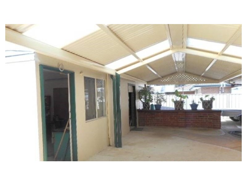 8 Holmefield Court, Parafield Gardens SA 5107