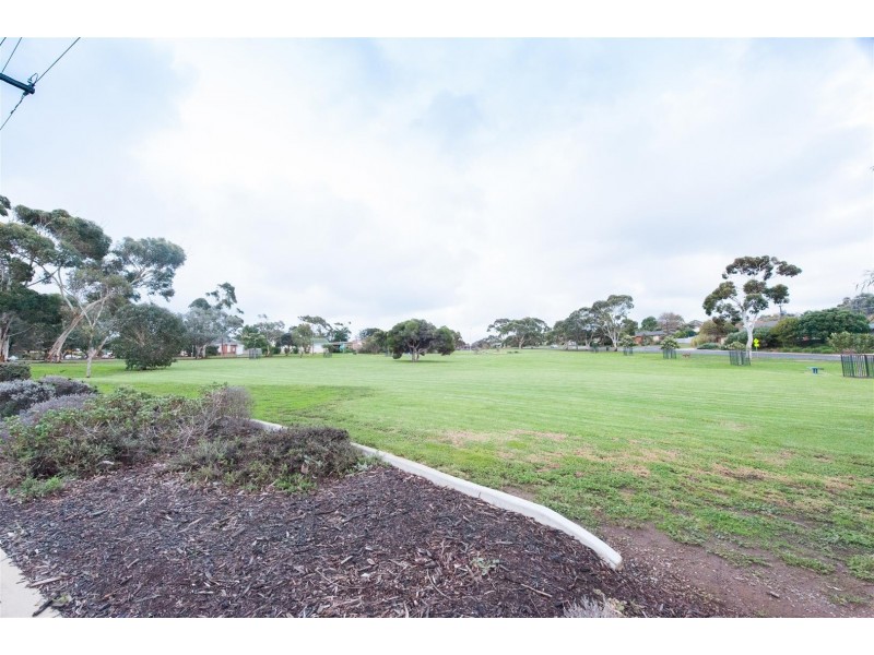 69 Galloway Road, O’sullivan Beach SA 5166